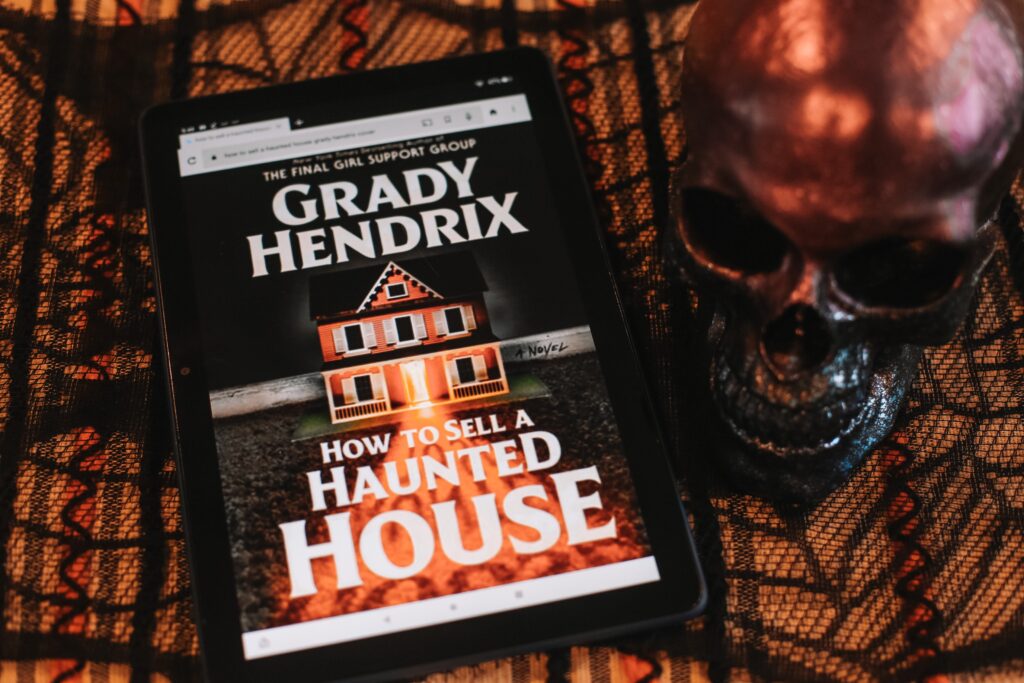 How to Sell a Haunted House by Grady Hendrix