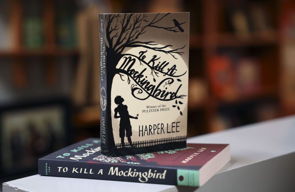 English Classics - To Kill a Mockingbird by Harper Lee